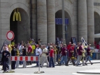 12:53 Ankunft der Fans