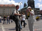 13:26 Ich im Gespr�ch mit einem BILD-Reporter