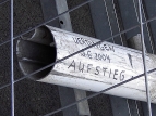 15:03 Etwa ein Andenken aus Uerdingen ?